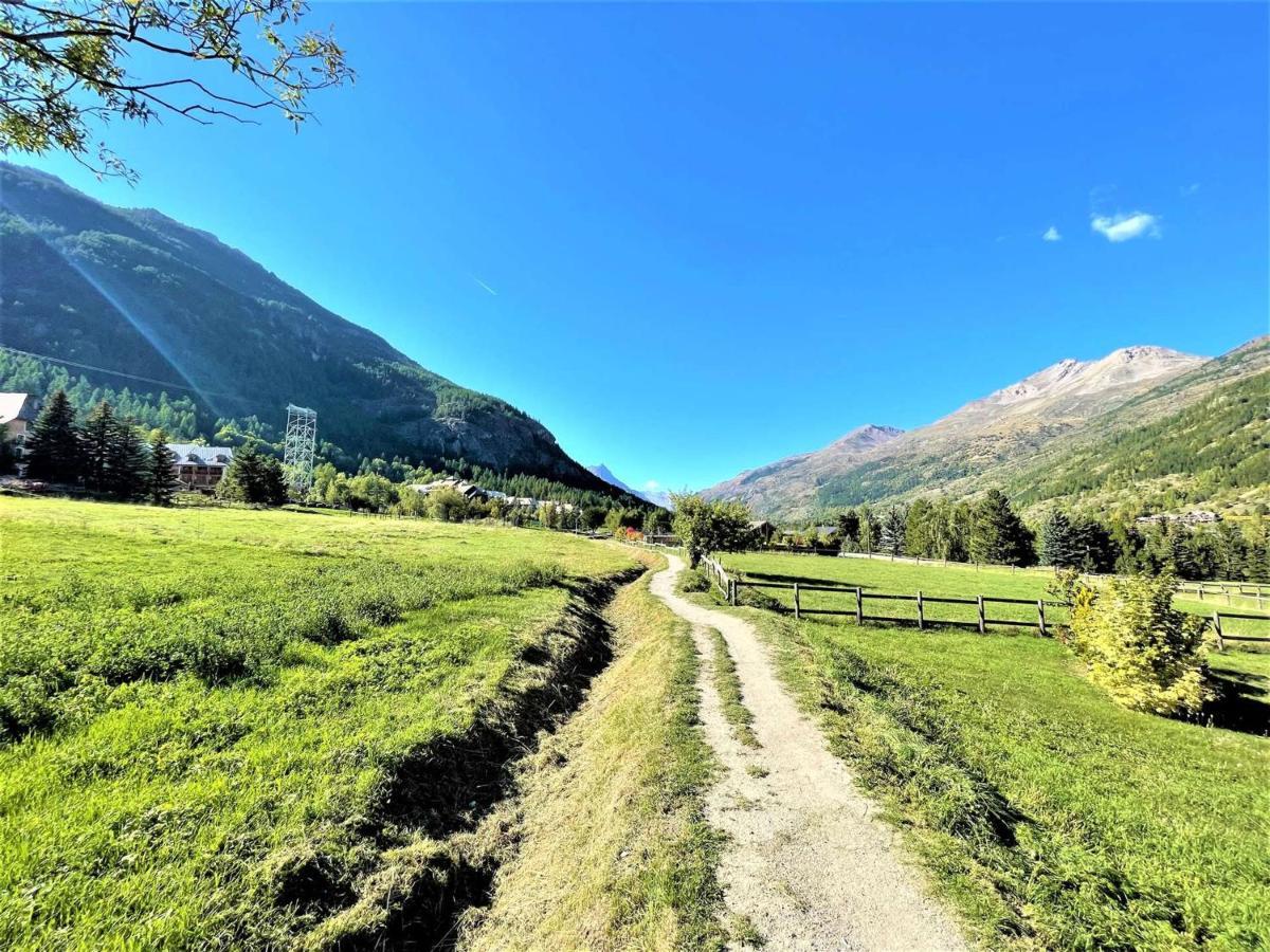 Duplex 3 Pieces Avec Balcon, Garage Et 6 Couchages A La Salle-Les-Alpes, Proche Commerces Et Pistes - Fr-1-330F-83 Serre Chevalier Dış mekan fotoğraf